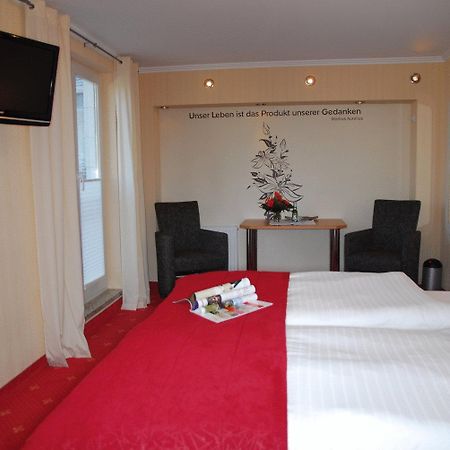 Aqua Marina Hotel Хелголанд Екстериор снимка