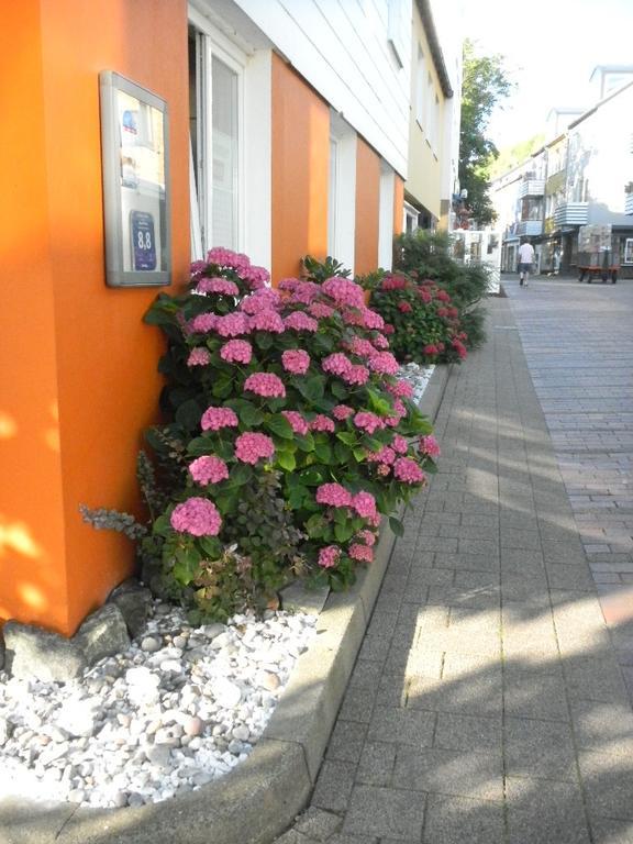 Aqua Marina Hotel Хелголанд Екстериор снимка