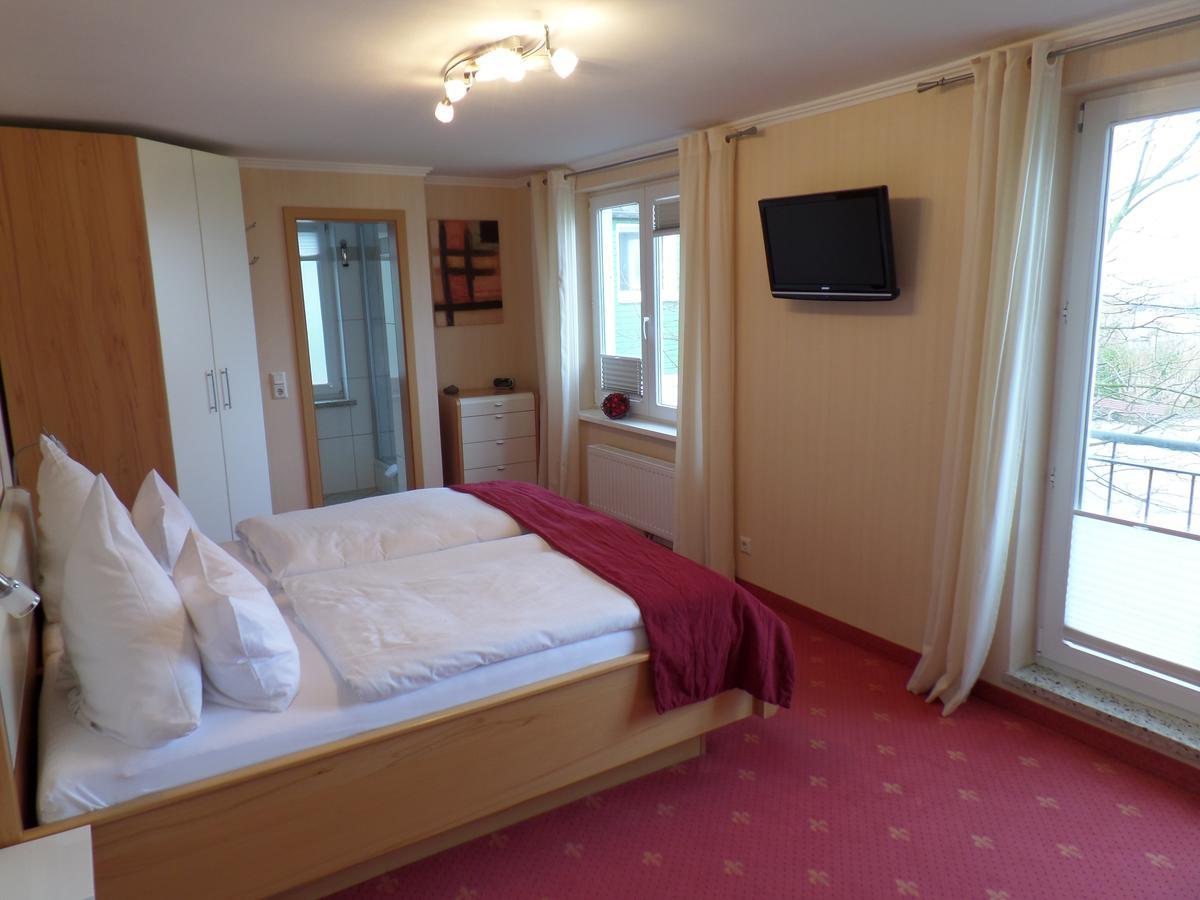 Aqua Marina Hotel Хелголанд Екстериор снимка